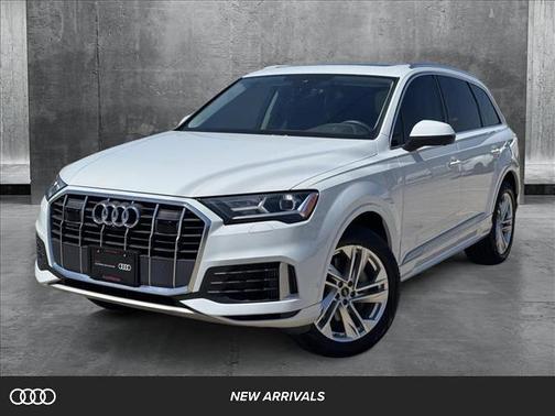 2022 Audi Q7 55 Premium Plus