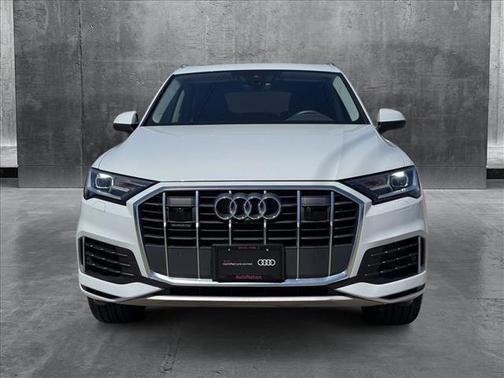 2022 Audi Q7 55 Premium Plus