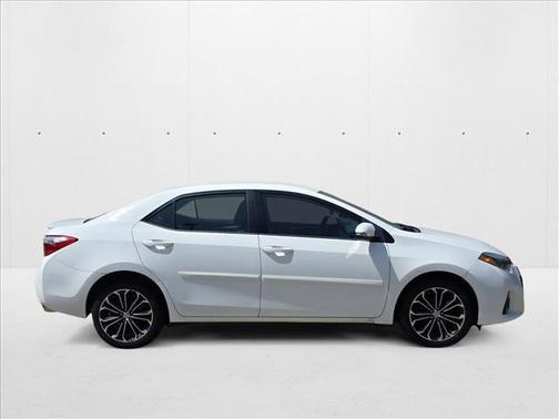2015 Toyota Corolla S Plus