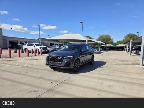 2026 Audi Q7 45 Premium Plus
