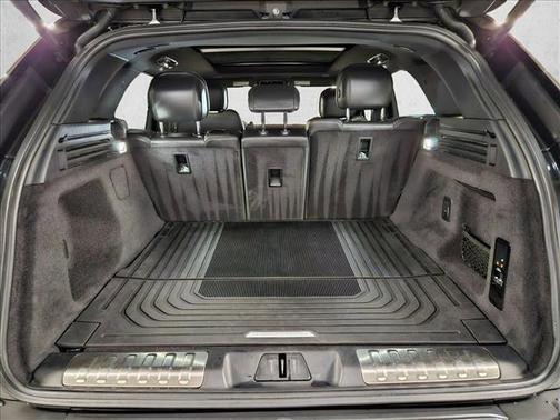 Santorini Black Metallic 2024 Land Rover Range Rover Sport SE