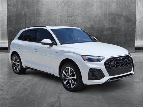 2024 Audi Q5 45 S line Premium