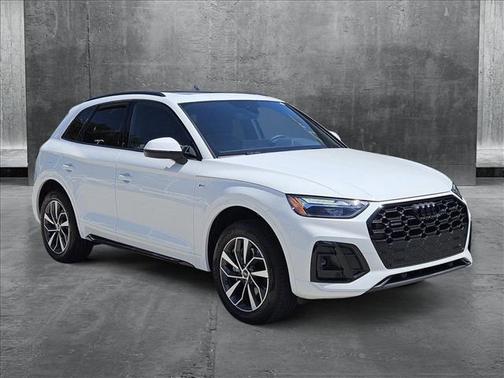 2024 Audi Q5 45 S line Premium