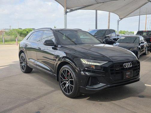 Orca Black Metallic 2019 Audi Q8 3.0T Premium
