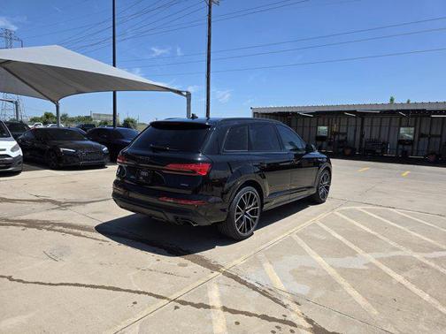2025 Audi Q7 55 Prestige