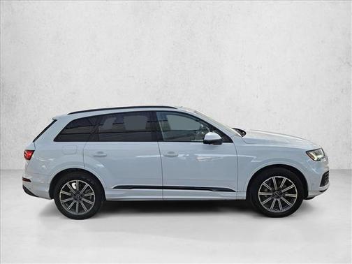 Glacier White Metallic 2023 Audi Q7 45 Premium Plus