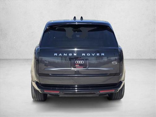 2023 Land Rover Range Rover P530 SE