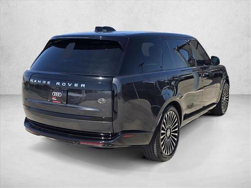 2023 Land Rover Range Rover P530 SE