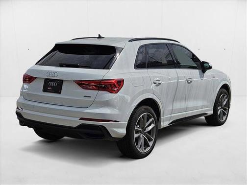 2024 Audi Q3 45 S line Premium Plus
