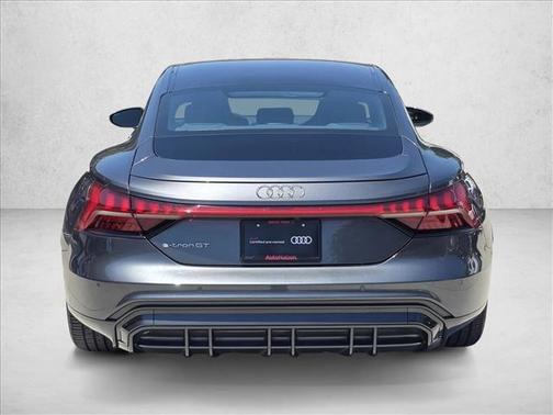 Daytona Gray Pearl Effect 2023 Audi e-tron GT Premium Plus quattro