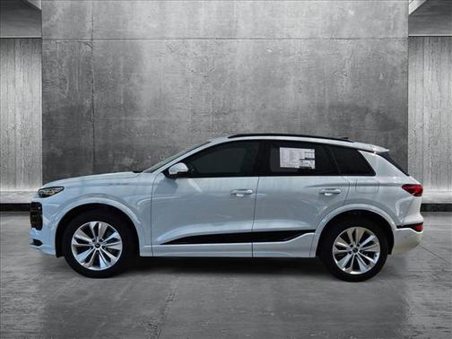 2025 Audi Q6 e-tron Premium Plus