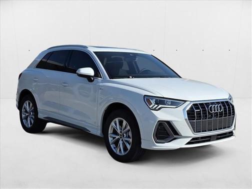 2025 Audi Q3 Premium 45 TFSI S line quattro Tiptronic