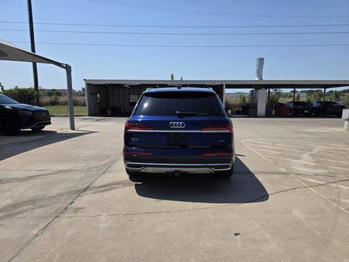 2021 Audi Q7 55 Prestige