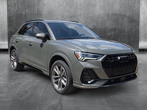 2025 Audi Q3 Premium 45 TFSI S line quattro Tiptronic