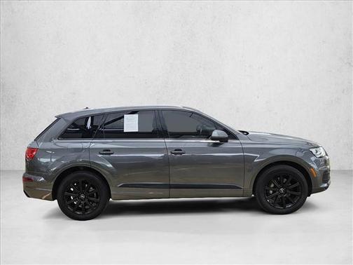 Samurai Gray Metallic 2019 Audi Q7 45 Premium