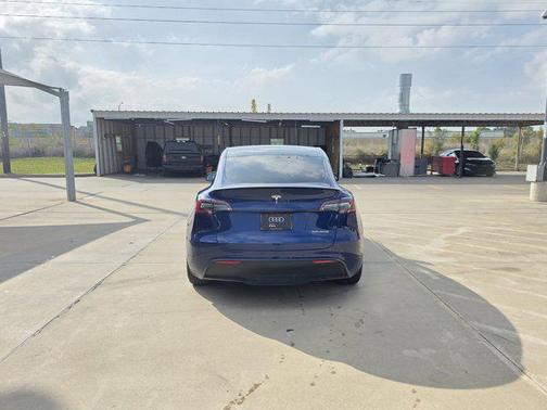 2022 Tesla Model Y Performance Dual Motor All-Wheel Drive
