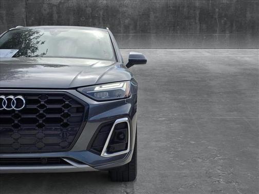 2022 Audi Q5 45 S line Premium