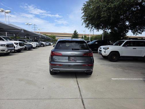 2022 Audi Q5 45 S line Premium