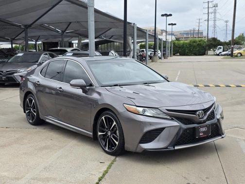 Predawn Gray Mica 2018 Toyota Camry XSE