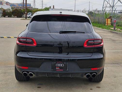 2016 Porsche Macan S