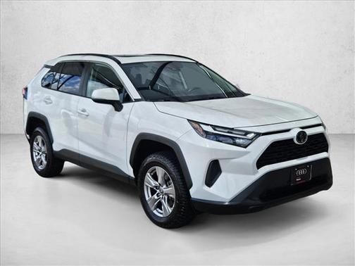 Ice Cap 2023 Toyota RAV4 XLE