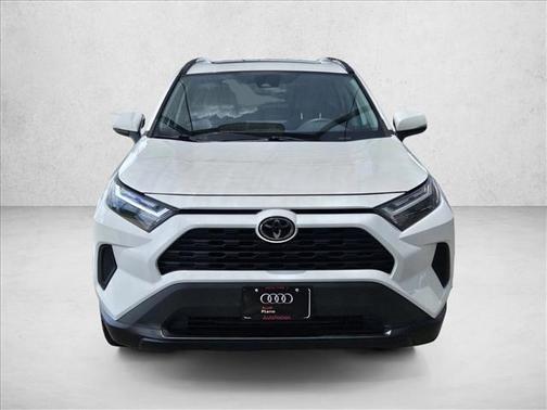 Ice Cap 2023 Toyota RAV4 XLE