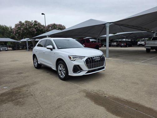 2025 Audi Q3 Premium 45 TFSI S line quattro Tiptronic