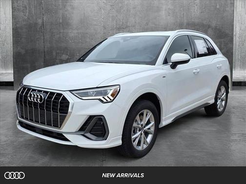 2025 Audi Q3 Premium 45 TFSI S line quattro Tiptronic