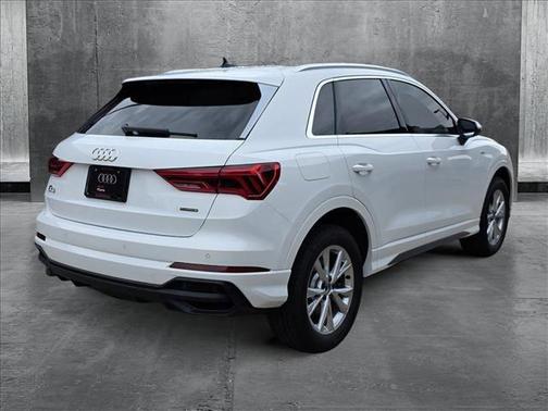 2025 Audi Q3 Premium 45 TFSI S line quattro Tiptronic