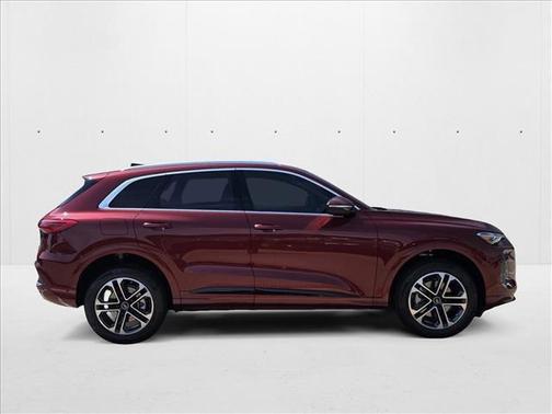 2025 Audi Q5 Premium