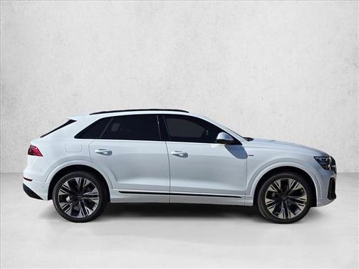 2026 Audi Q8 55 Premium Plus