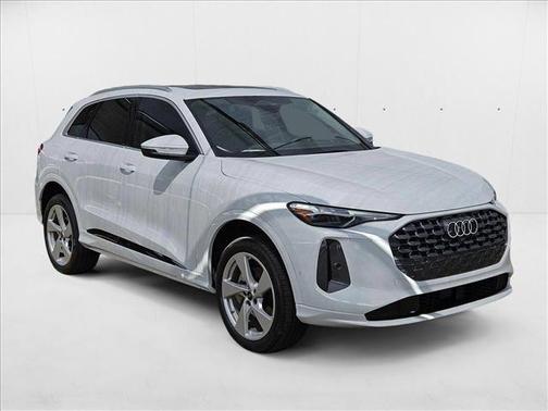 2025 Audi Q5 Premium Plus