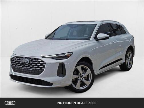Glacier White Metallic 2025 Audi Q5 Premium Plus TFSI quattro S tronic