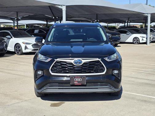 2020 Toyota Highlander Hybrid XLE