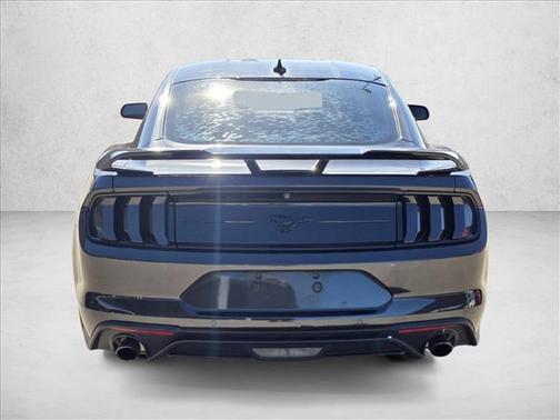 2022 Ford Mustang EcoBoost