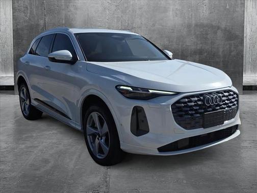 2025 Audi Q5 Premium Plus