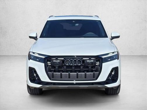 2026 Audi Q7 55 Premium Plus