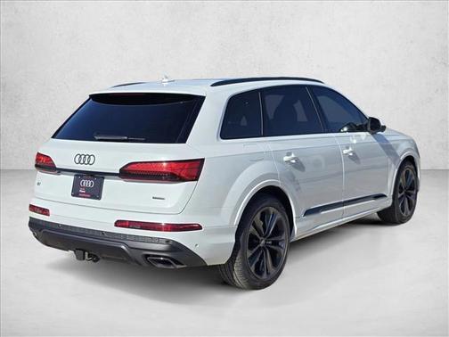 2026 Audi Q7 55 Premium Plus