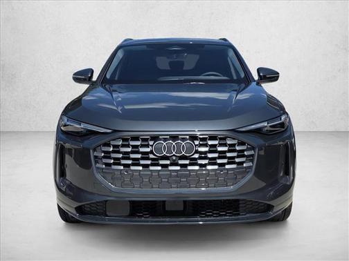 Tambora Gray Metallic 2025 Audi Q5 Prestige