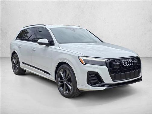 2026 Audi Q7 55 Premium Plus
