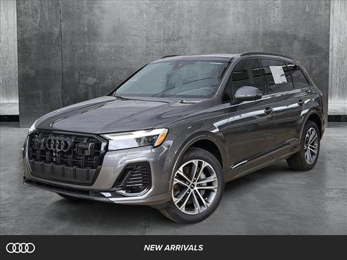 2025 Audi Q7 45 Premium