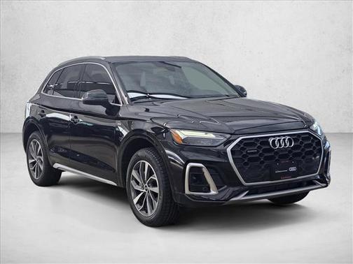 Mythos Black Metallic 2023 Audi Q5 45 S line Premium Plus