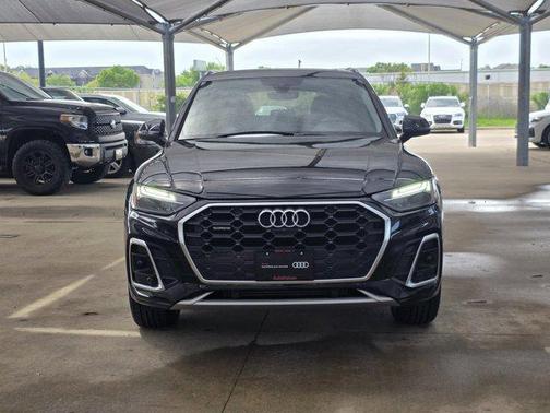 Mythos Black Metallic 2023 Audi Q5 45 S line Premium Plus