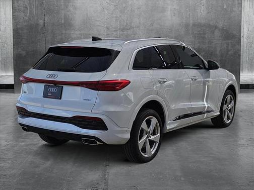 2025 Audi Q5 Premium Plus