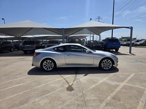 2013 Hyundai Genesis Coupe 2.0T Premium