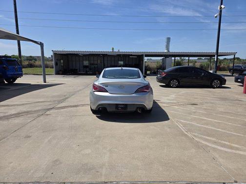 2013 Hyundai Genesis Coupe 2.0T Premium