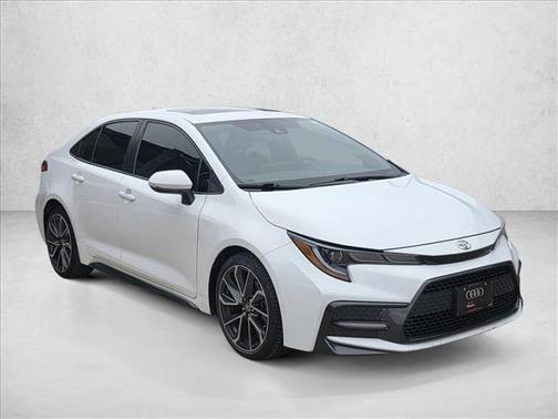 White 2020 Toyota Corolla SE