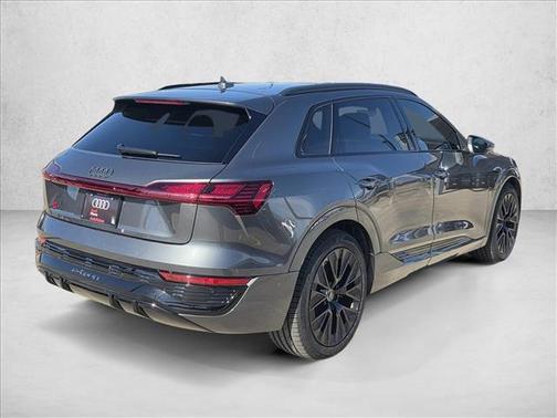 2024 Audi Q8 e-tron Prestige