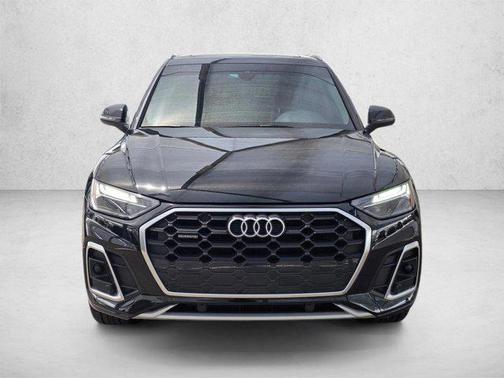 Mythos Black Metallic 2023 Audi Q5 45 S line Premium