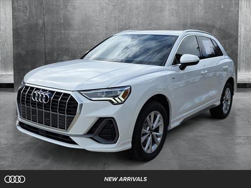 2025 Audi Q3 Premium 45 TFSI S line quattro Tiptronic